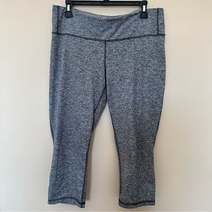 Patagonia Cropped Leggings - size L